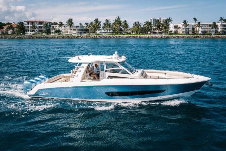 2017 Boston Whaler 42 Outrage