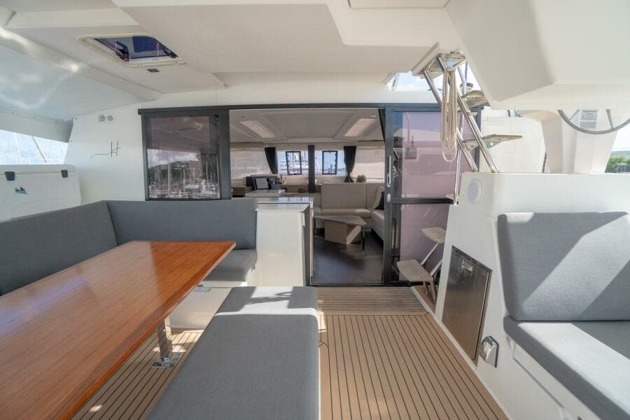 2020 Fountaine Pajot 