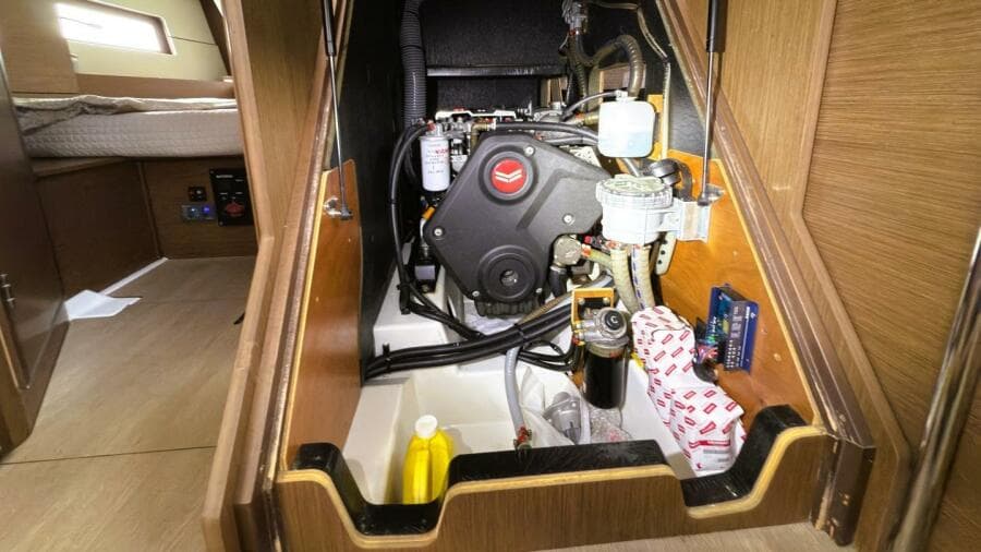 47 Engine Beneteau 461 2020