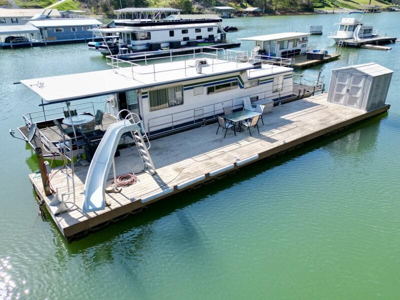 1977 Sumerset 14 x 58 Aluminum Hull Houseboat with Catwalks