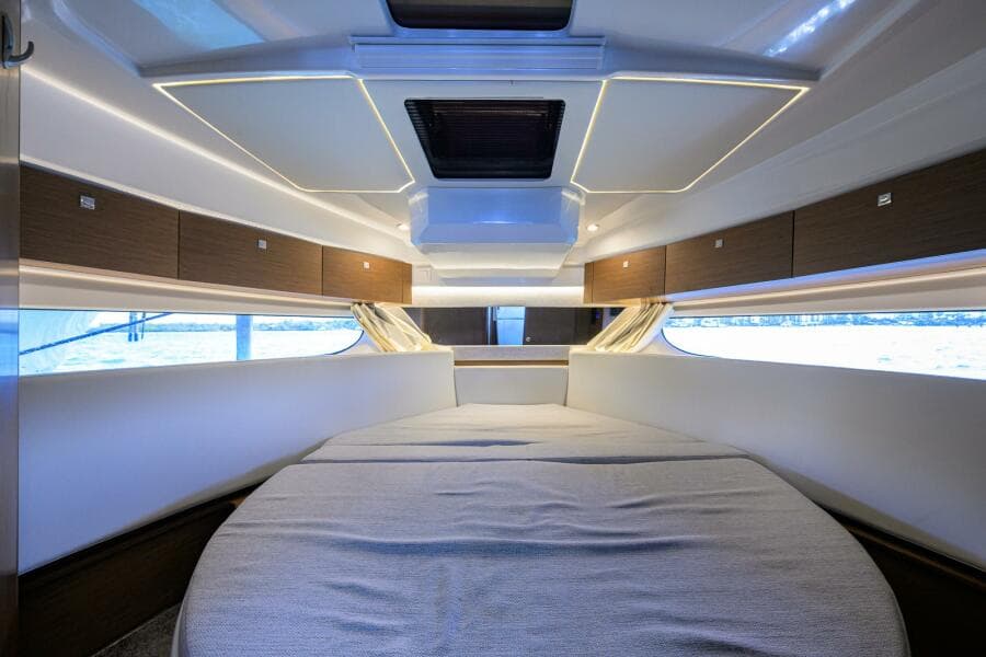 2022 Jeanneau NC Weekender 1095 Fly