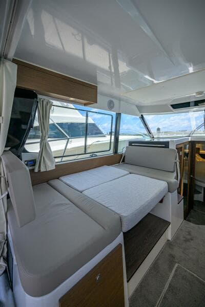 2022 Jeanneau NC Weekender 1095 Fly
