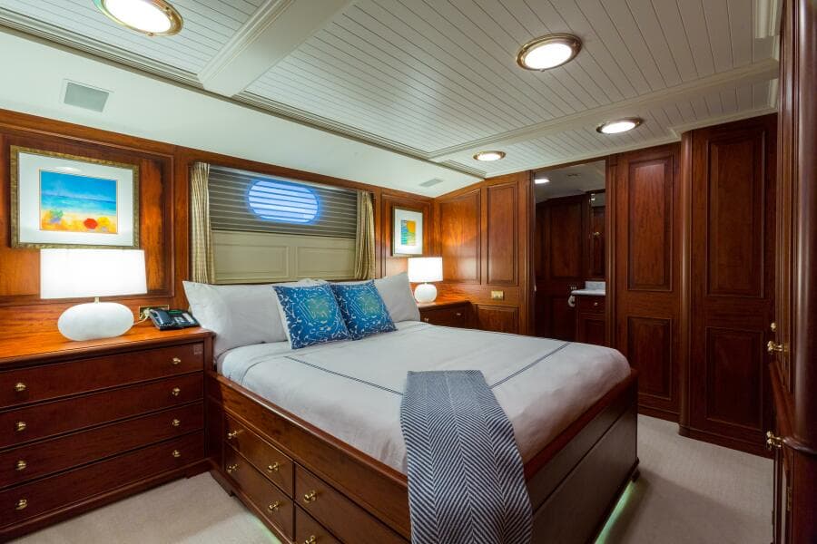 1997 Palmer Johnson Pilothouse