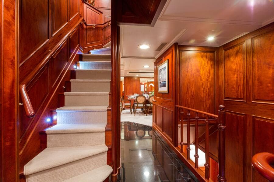 1997 Palmer Johnson Pilothouse