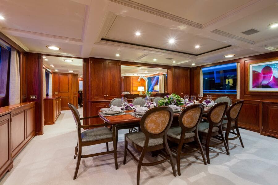 1997 Palmer Johnson Pilothouse