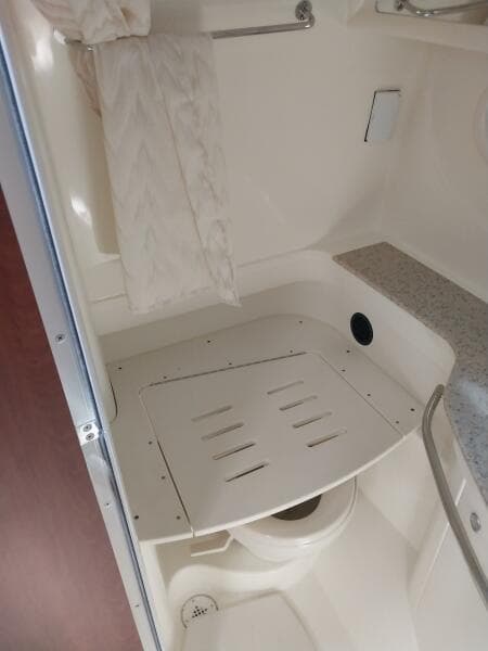 2011 Monterey 340 Sport Yacht