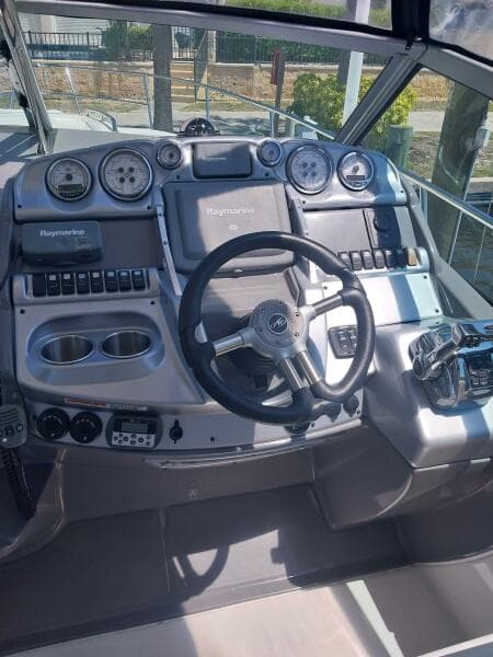 2011 Monterey 340 Sport Yacht