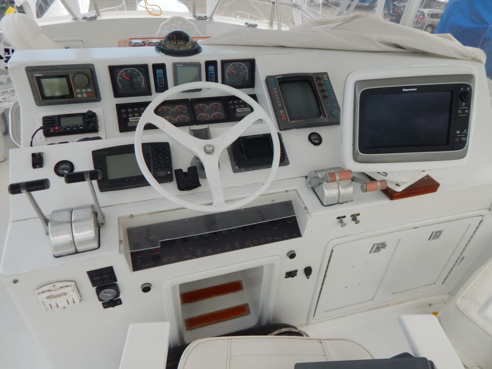 1996 Egg Harbor by Cayman