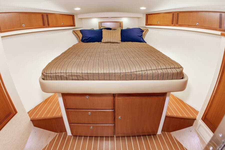 2008 Cabo 40 Express