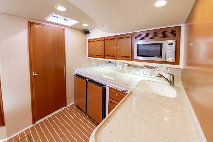 2008 Cabo 40 Express