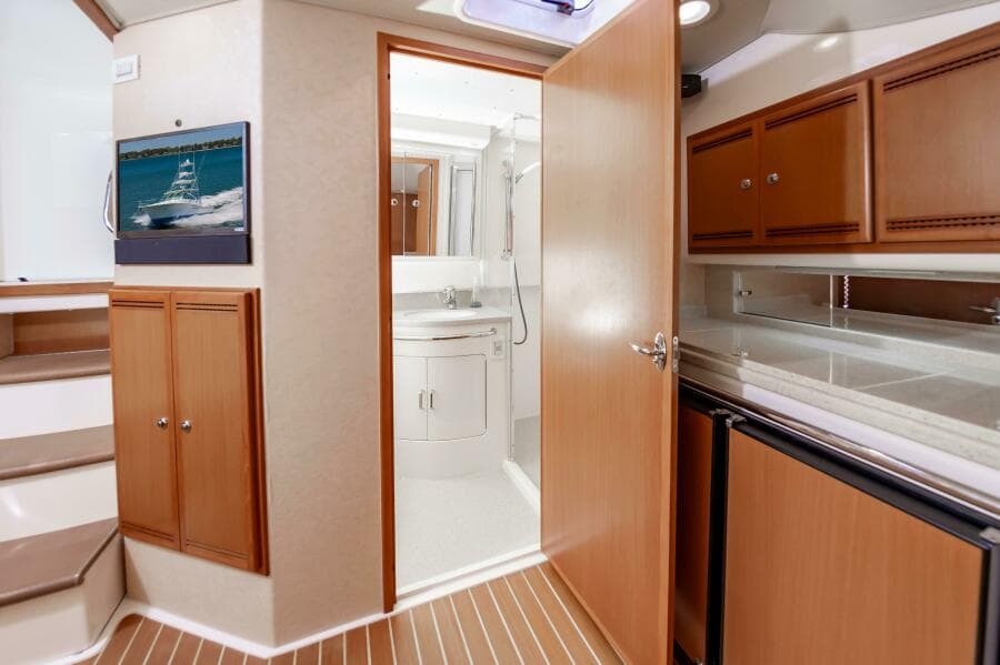 2008 Cabo 40 Express