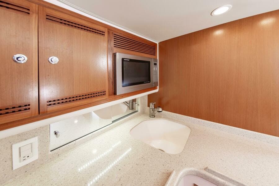 2008 Cabo 40 Express