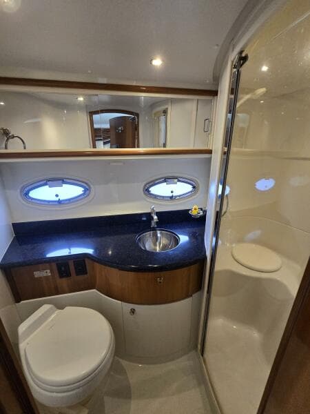 Carver Main Cabin Head 2