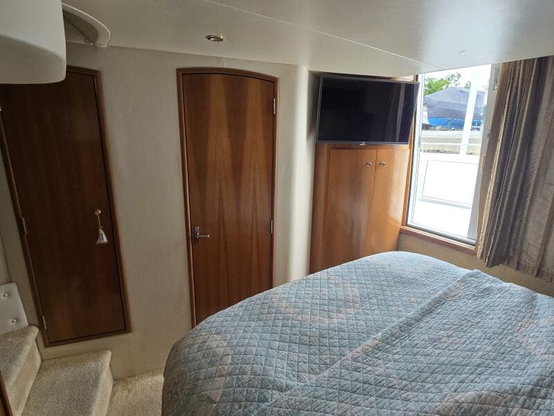 Carver Main Cabin 2