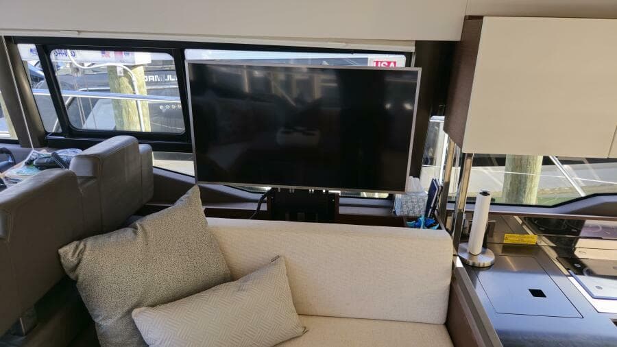 2018 Prestige 460