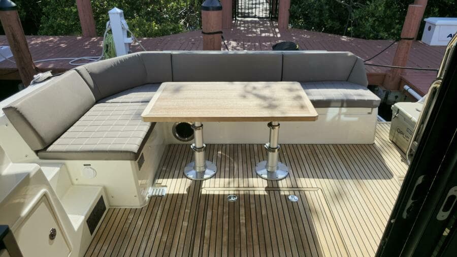 2018 Prestige 460