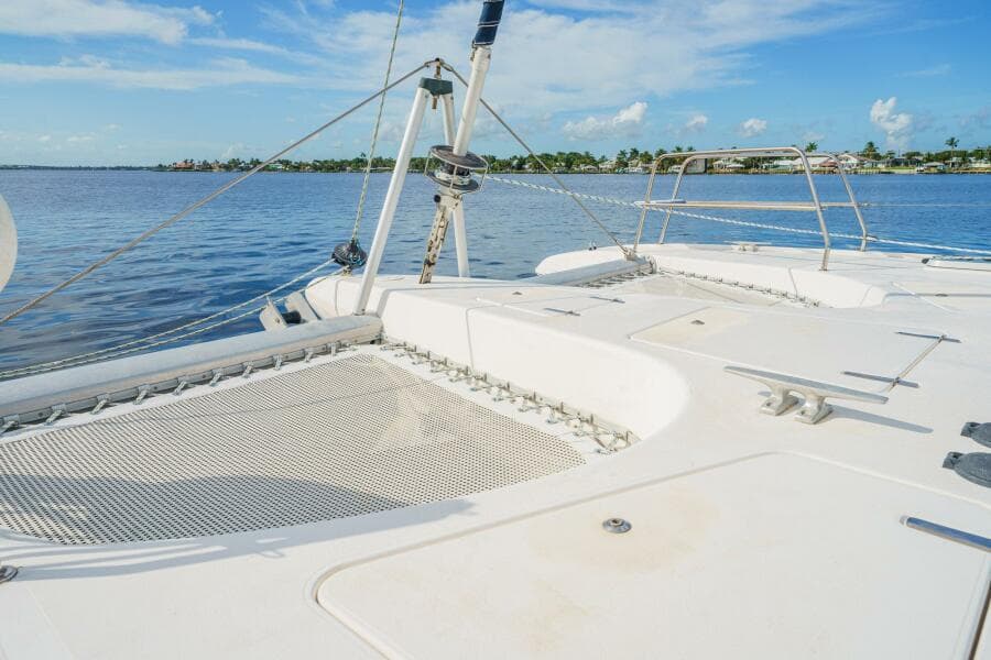 1995 Prout 45