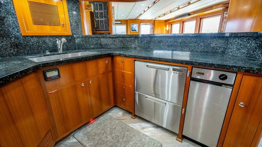 2009 Nordhavn 76