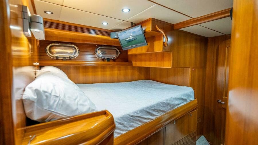 2009 Nordhavn 76