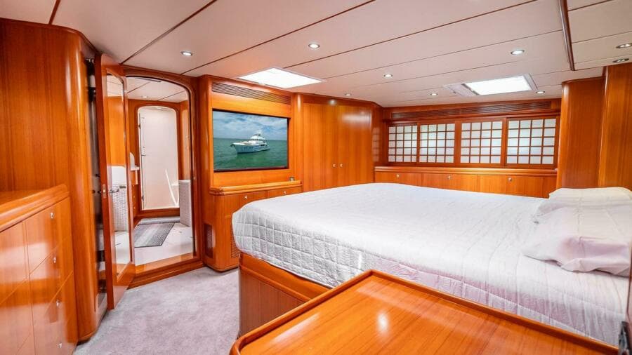 2009 Nordhavn 76