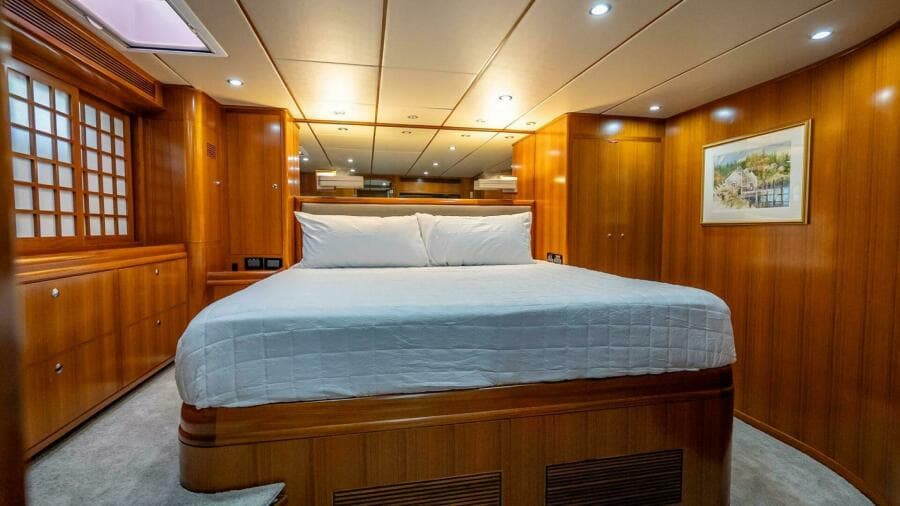 2009 Nordhavn 76