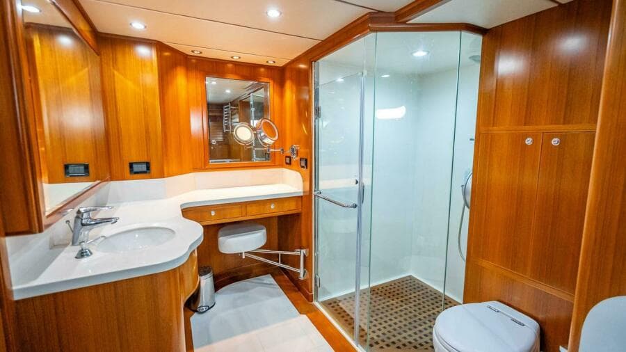 2009 Nordhavn 76