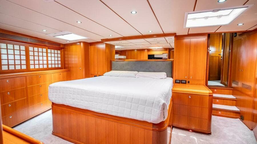 2009 Nordhavn 76