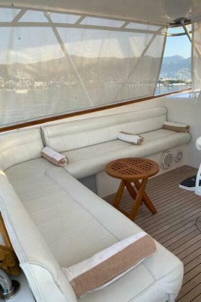 2004 Cabo 45 Express Los Suenos Edition