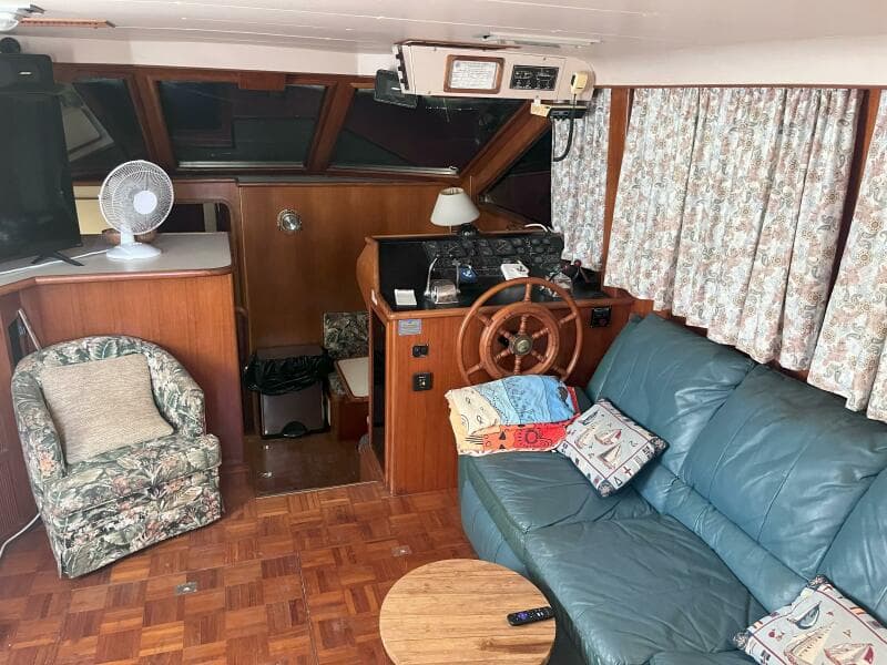 1990 Jefferson 43 Sundeck