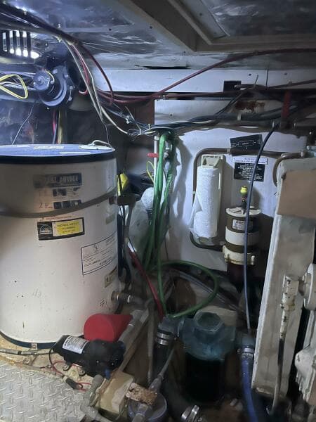 1990 Jefferson 43 Sundeck
