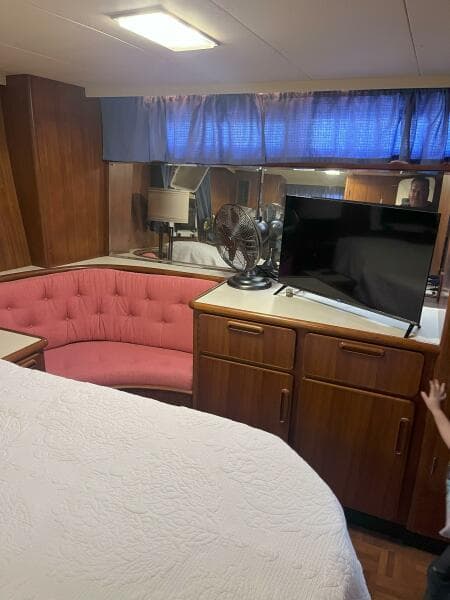 1990 Jefferson 43 Sundeck