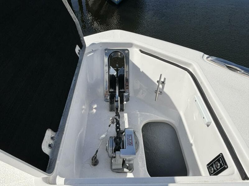 2023 Sea Fox 328 Commander