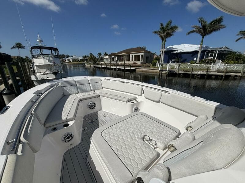 2023 Sea Fox 328 Commander