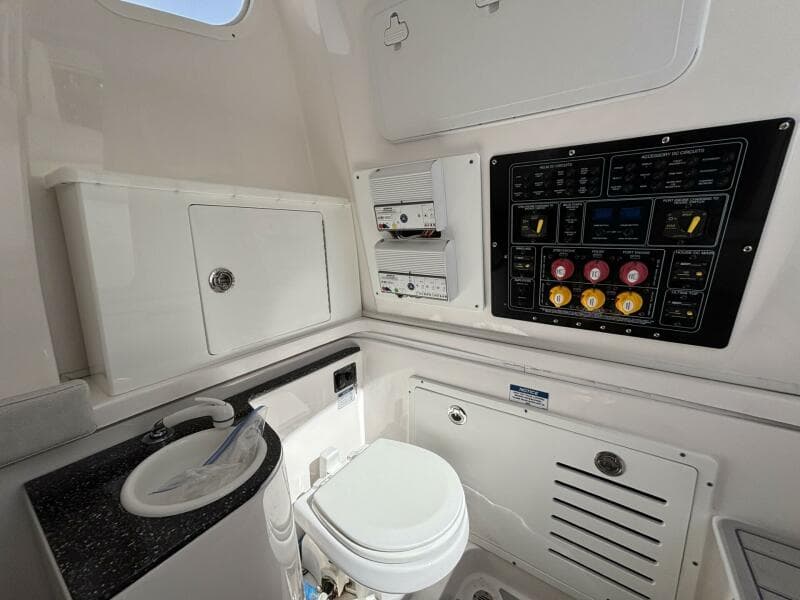 2023 Sea Fox 328 Commander