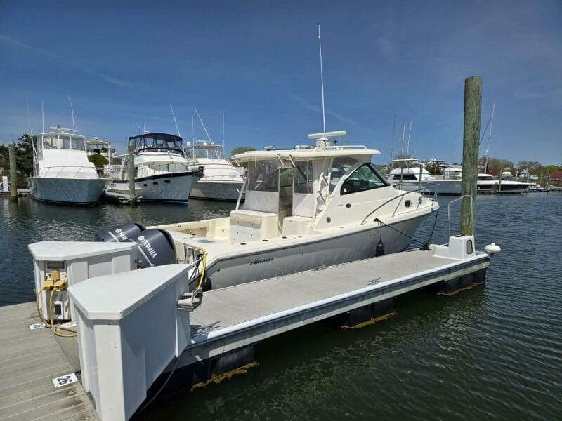 2013 Pursuit 345 Offshore