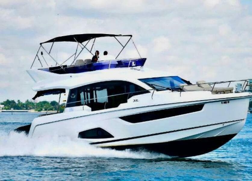 2019 Sealine F430