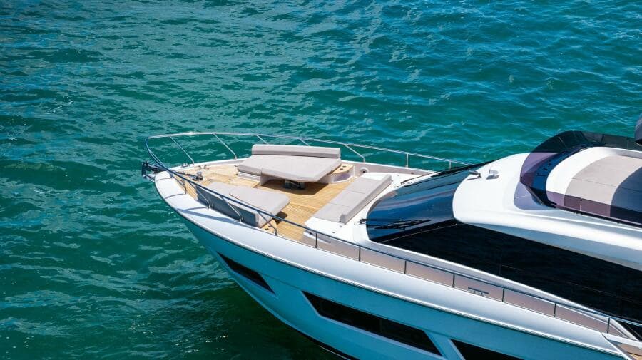 2023 Ferretti Yachts 670