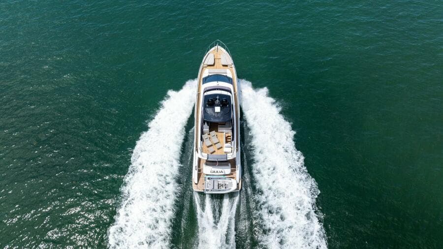 2023 Ferretti Yachts 670