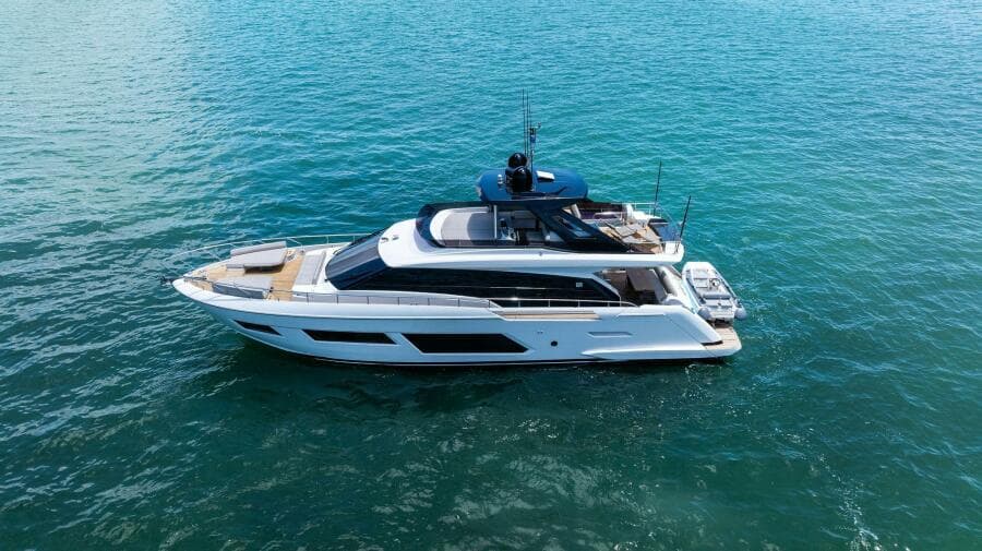 2023 Ferretti Yachts 670