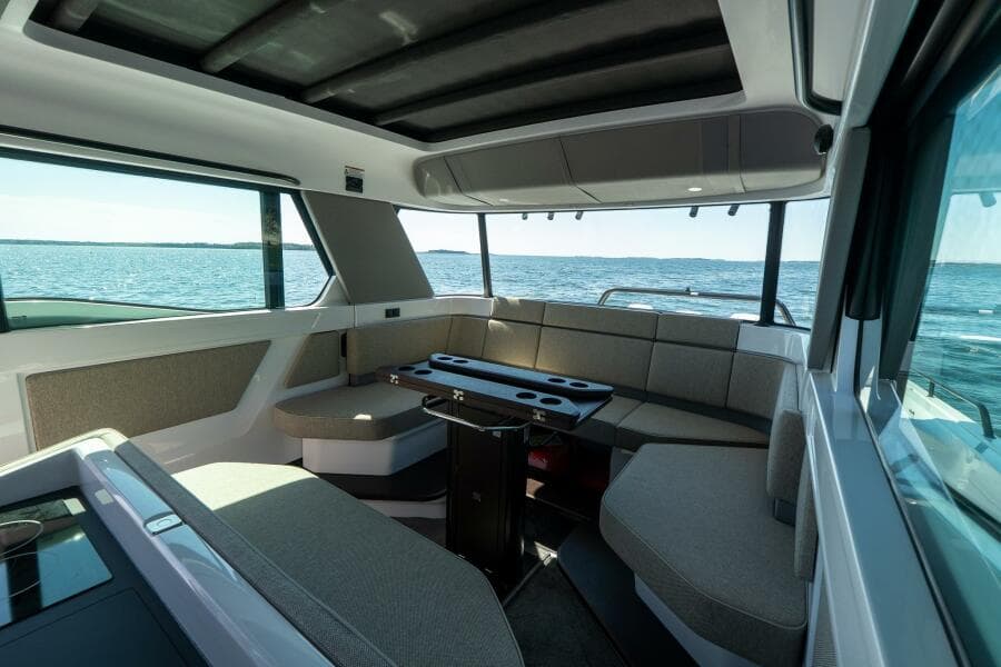 2025 Axopar Cross Cabin