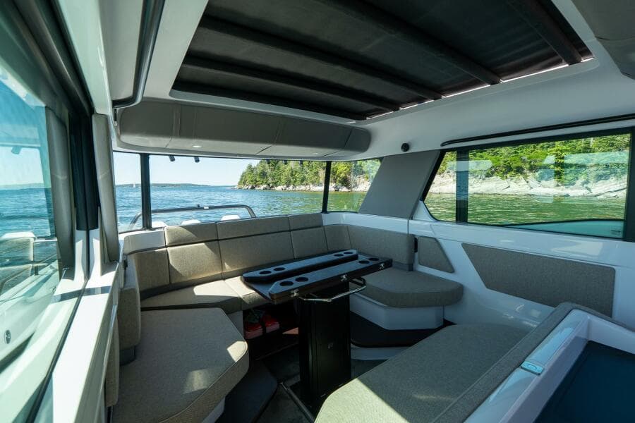 2025 Axopar Cross Cabin