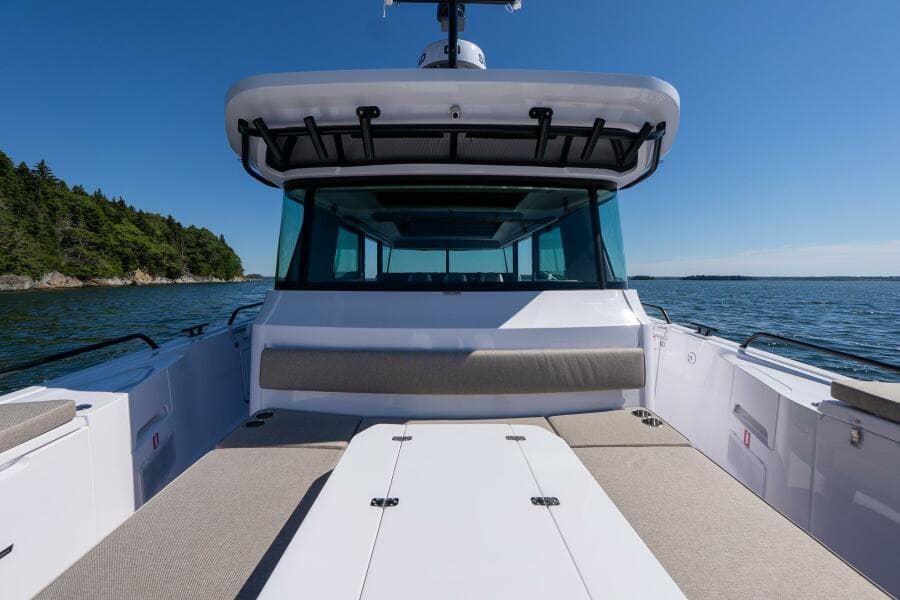 2025 Axopar Cross Cabin