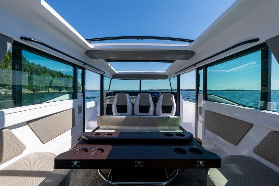 2025 Axopar Cross Cabin