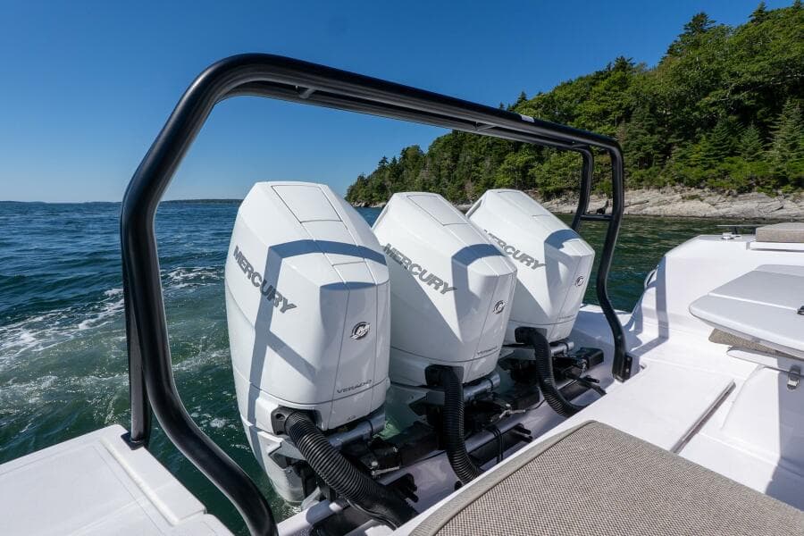 2025 Axopar Cross Cabin