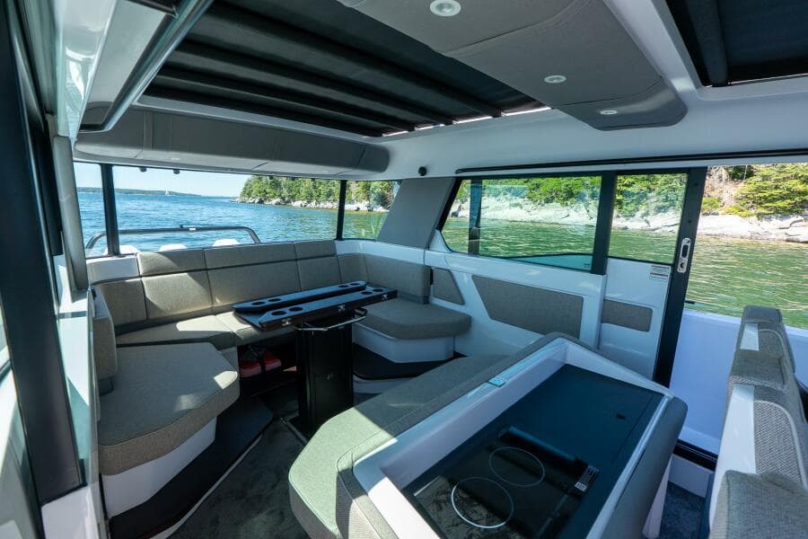 2025 Axopar Cross Cabin