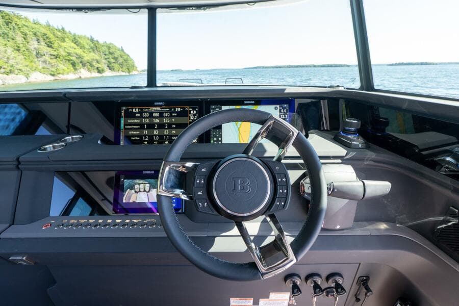 2025 Axopar Cross Cabin