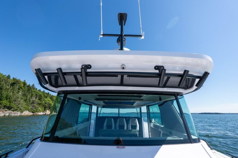 2025 Axopar Cross Cabin