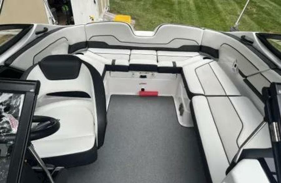 2018 Yamaha Boats SX210
