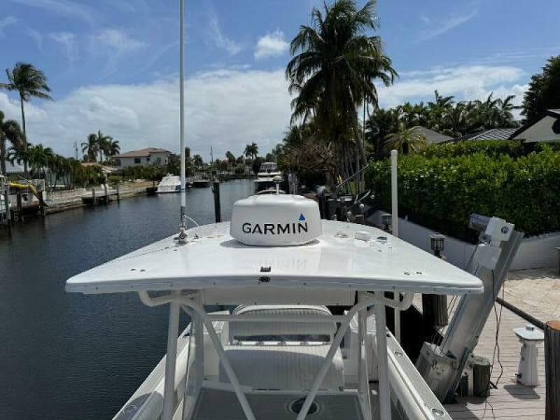2005 Regulator 23 Center Console