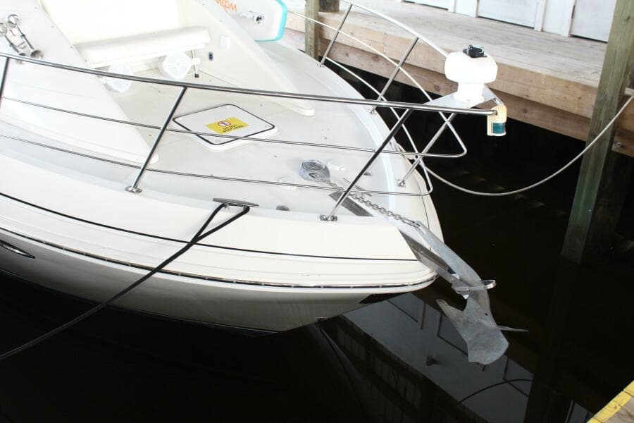 2004 Carver 360 Mariner
